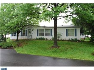 158 Deerfield Dr, Souderton, PA 18964