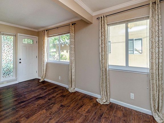 5th image of 4540 Greenholme Dr APT 2