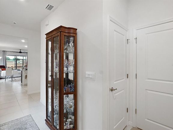 5th image of 5464 NW 46th Lane Rd