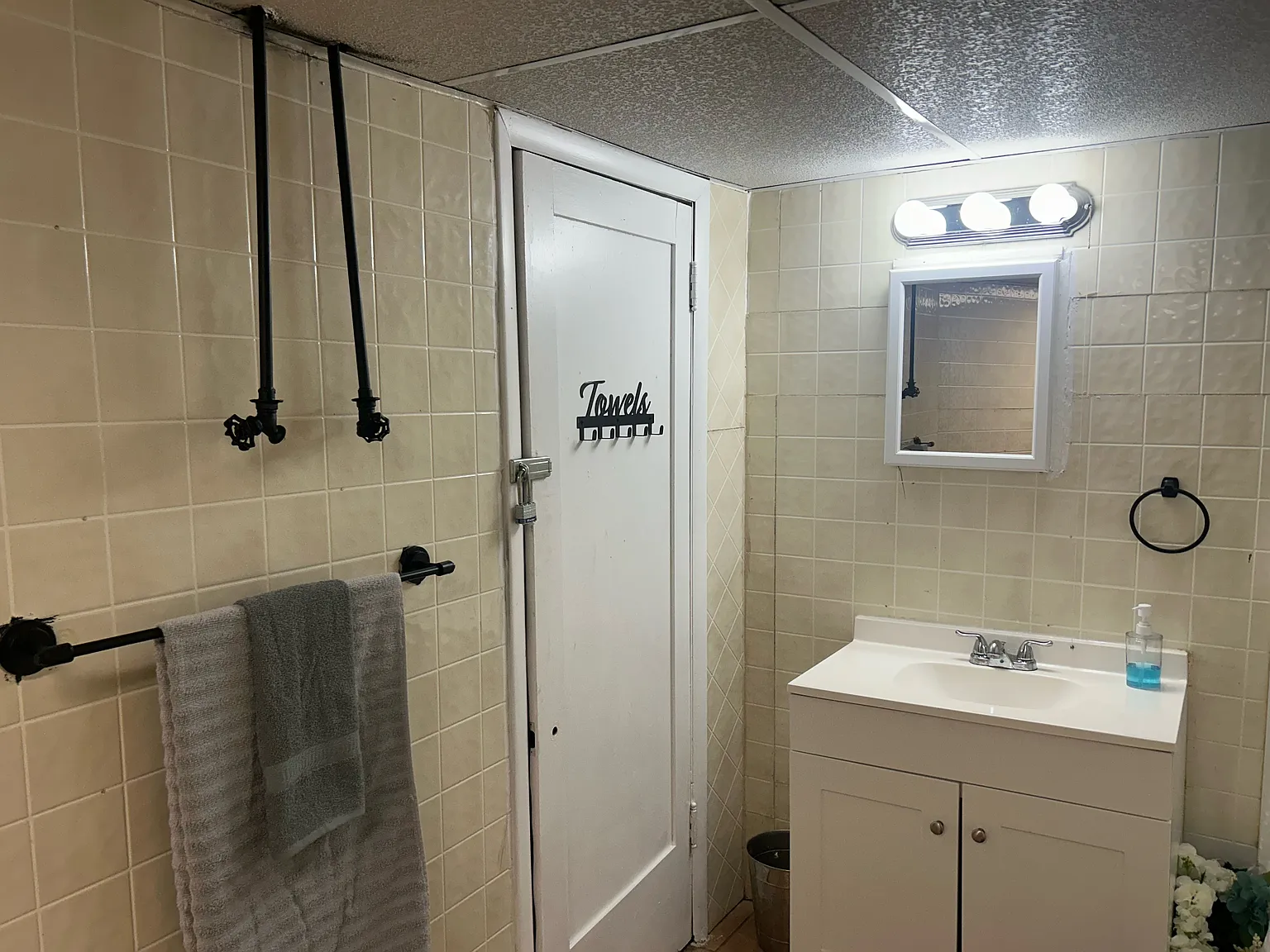 1 bed, $1,260 — Photo 2