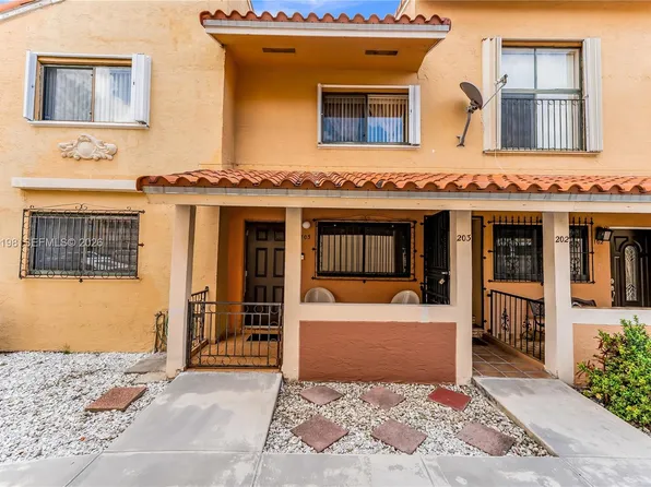 2765 W 61st Pl APT 103, Hialeah, FL 33016