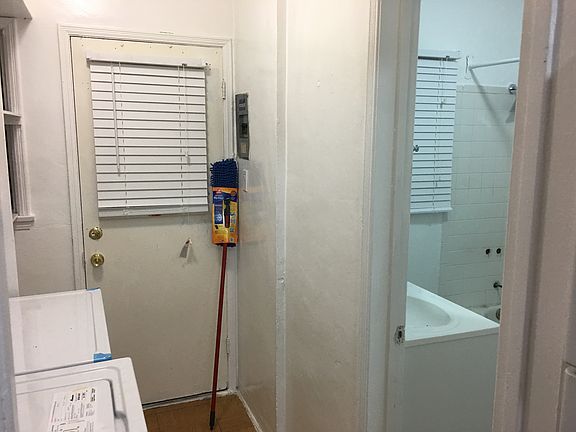 2nd image of 5416 Gifford Ave