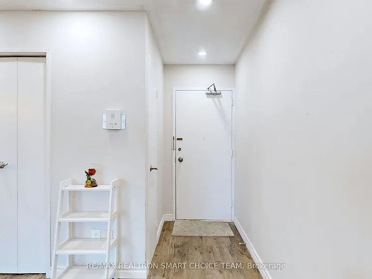 895 Kennedy Rd #505 — Photo 30