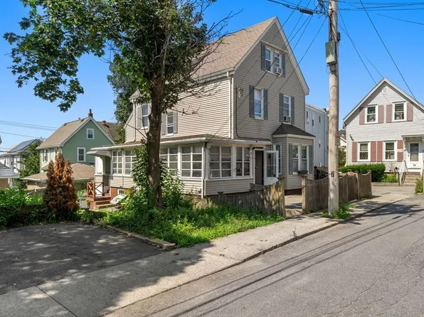 7 Clinton Pl, Everett, MA 02149