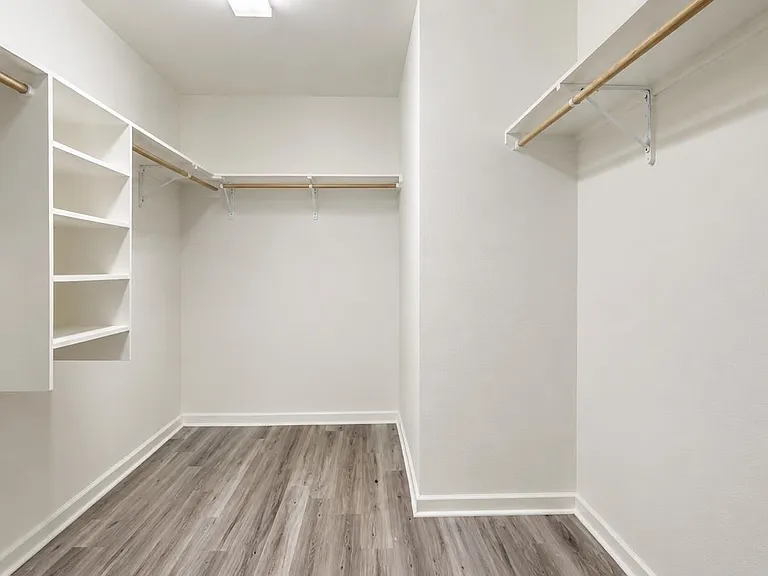 1446 Granby Dr — Photo 15