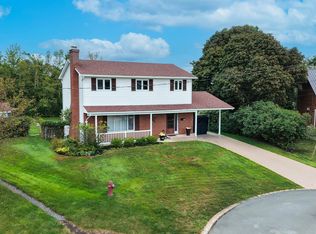 165 Newbury Ct, New Glasgow, NS B2H5N5