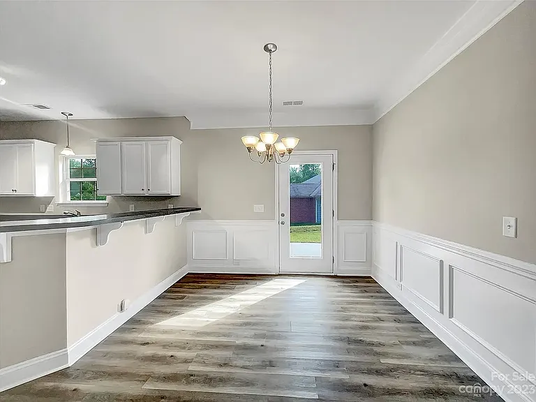 818 Brooke Nicole Pl — Photo 3