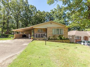 1816 Sunset Dr, Poplar Bluff, MO 63901