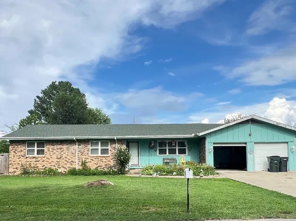1813 S J St, Rogers, AR 72756