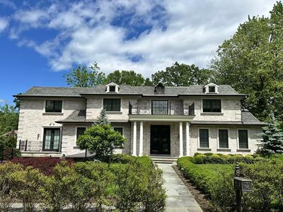 45 Walters Place, Great Neck, NY, 11023