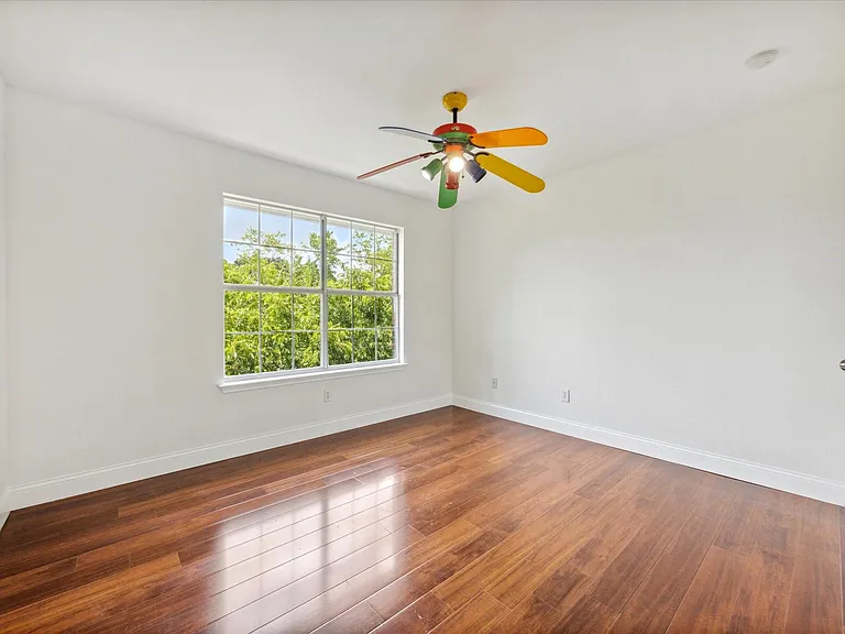 2926 Winchester Dr — Photo 35