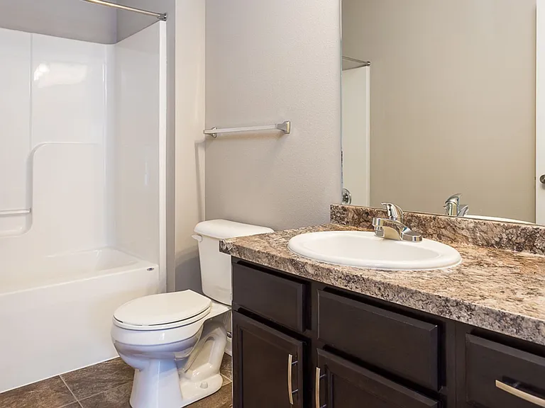 2314 E Porter Ave — Photo 13