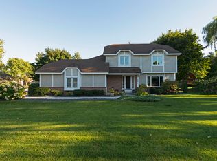 12405 43rd Ave N, Plymouth, MN 55442