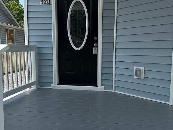 4th image of 320 Brown Ave