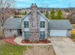 2908 Sunny Brook Dr, Jefferson City, MO 65109