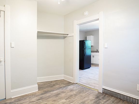 4th image of 2085 Halstead Ave APT 4