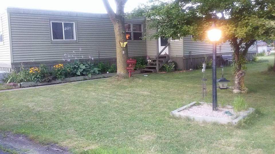 1st image of 17 Meadowlark Ct