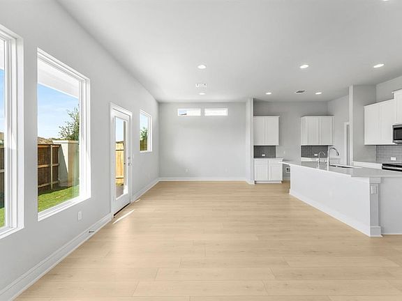 3rd image of 17402 Monastrell Ln
