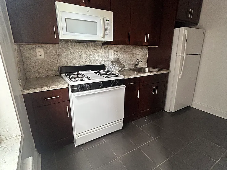 14355 41st Ave #8J — Photo 6