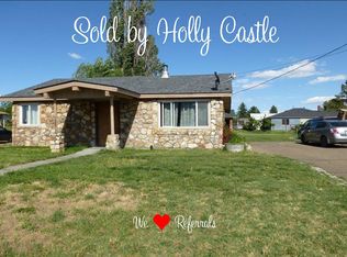 305 Davie Rd, Grandview, WA 98930