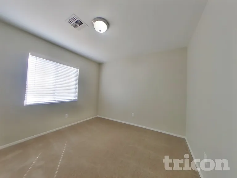12601 W Pershing St — Photo 13