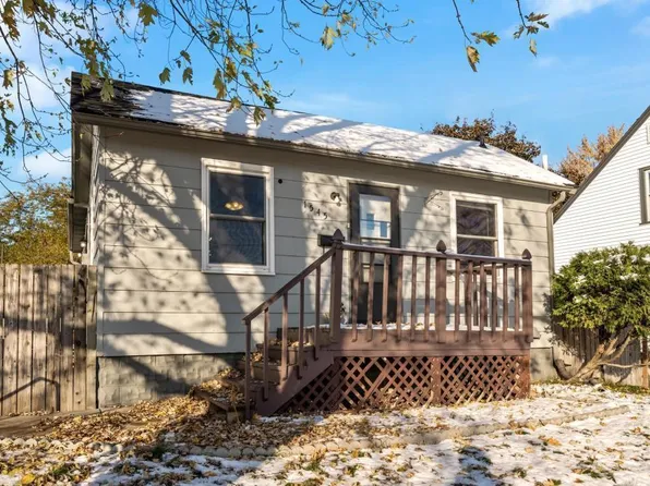 1545 Dale St N, Saint Paul, MN 55117