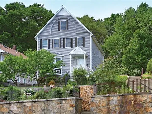 1593 Centre St, West Roxbury, MA 02132