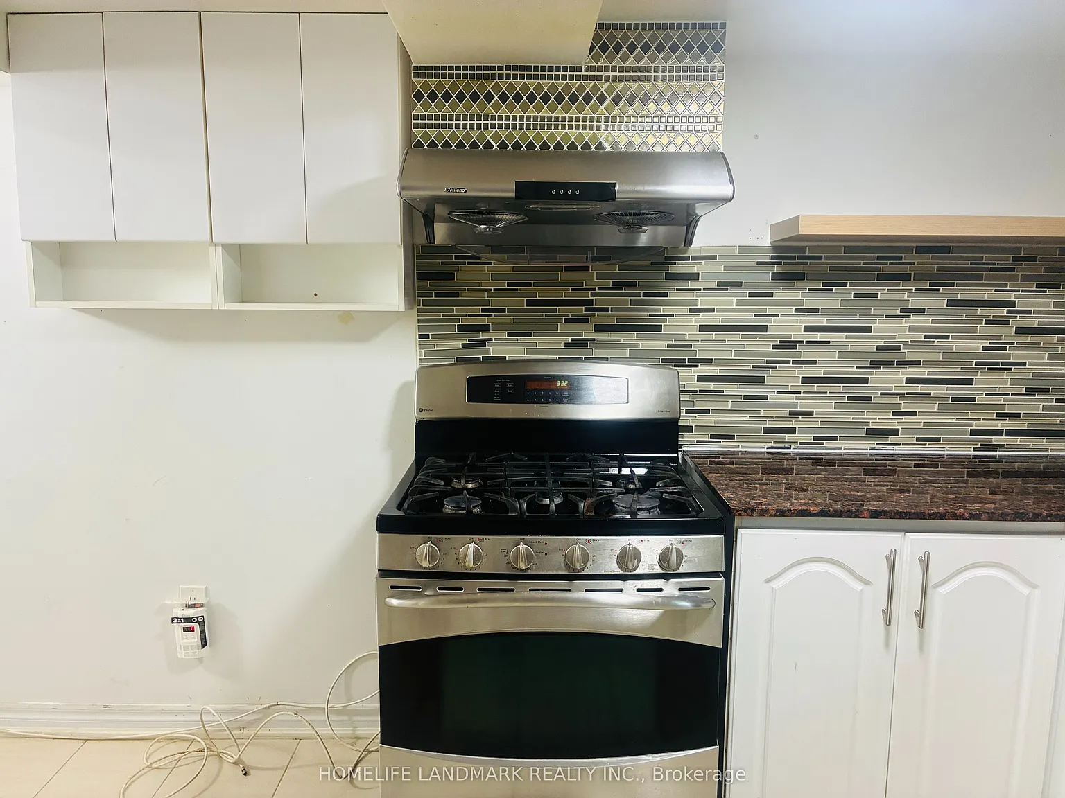 2 bed, $2,000 — Photo 2