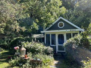 9102 Warren Woods Rd, Lakeside, MI 49116