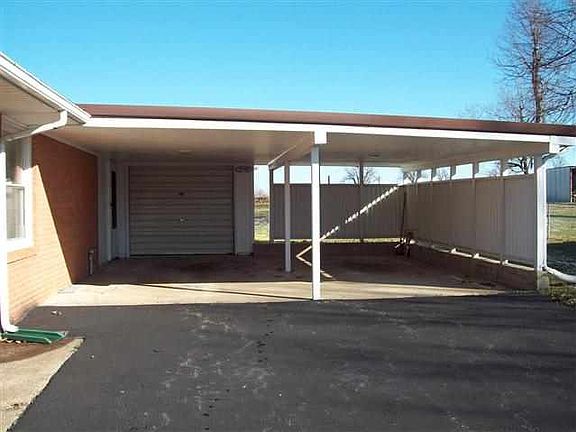 2nd image of 734 Vivian Dr