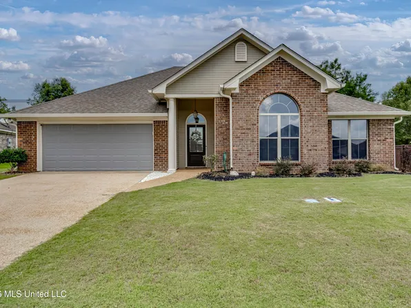 802 Cottonridge Dr, Pearl, MS 39208