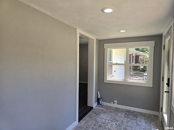 2nd image of 510 E Euclid Ave