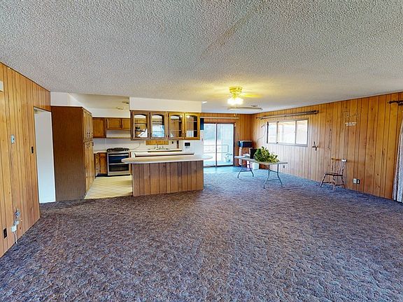 2nd image of 747 Garfield Ave