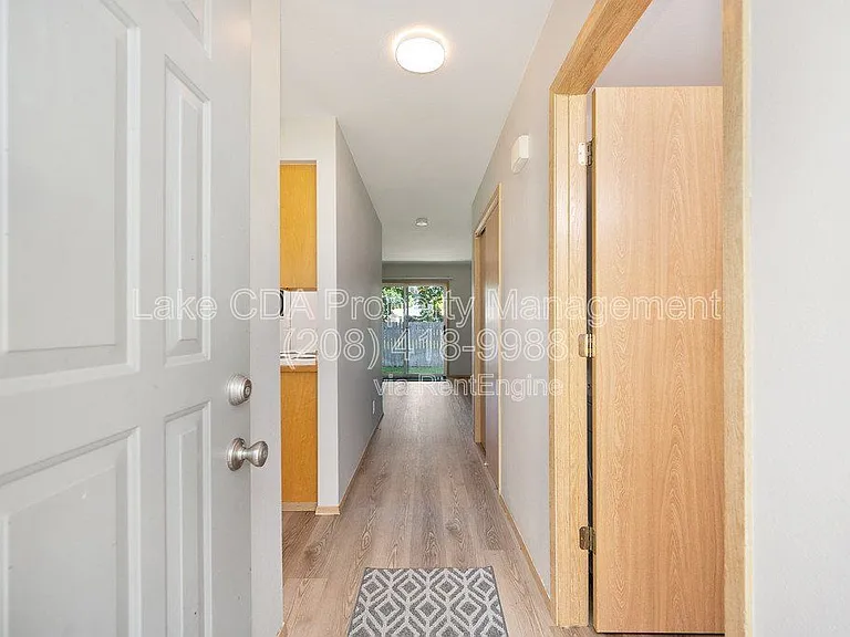 1611 E Montana Ave #C — Photo 2