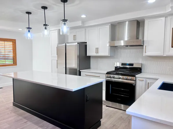 1630 Olua St APT 5, Minden, NV 89423