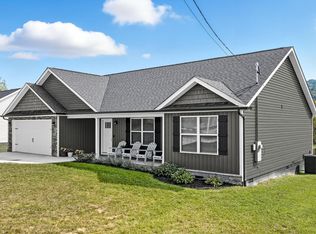 302 Luttrell Rd, Maynardville, TN 37807