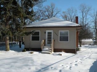 12408 N Kingd Dr, Syracuse, IN 46567