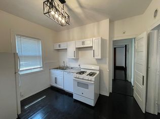 2536 N Oakland Ave, Milwaukee, WI 53211