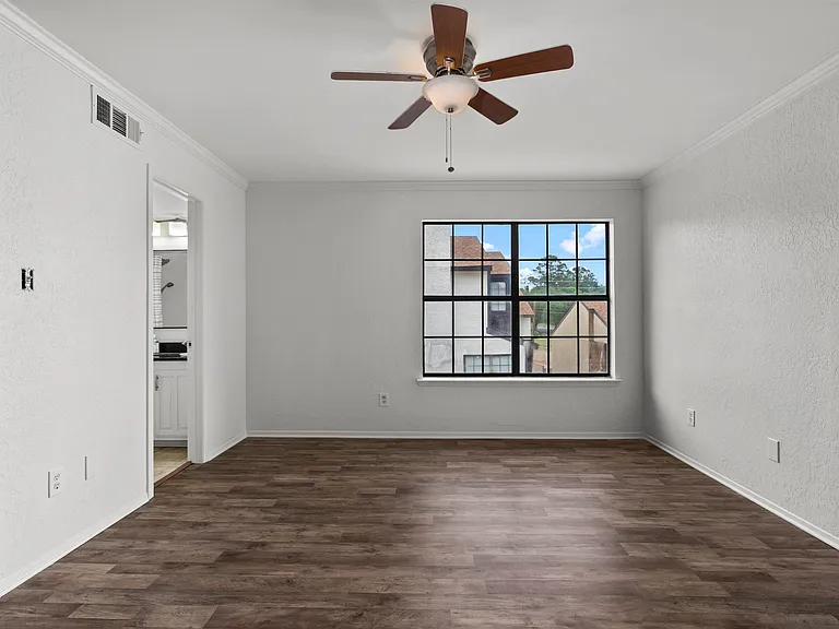 3100 Fairfield Ave #12A — Photo 11