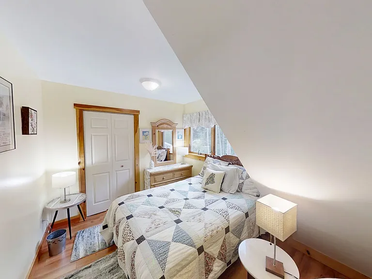 Third level full size bed.
