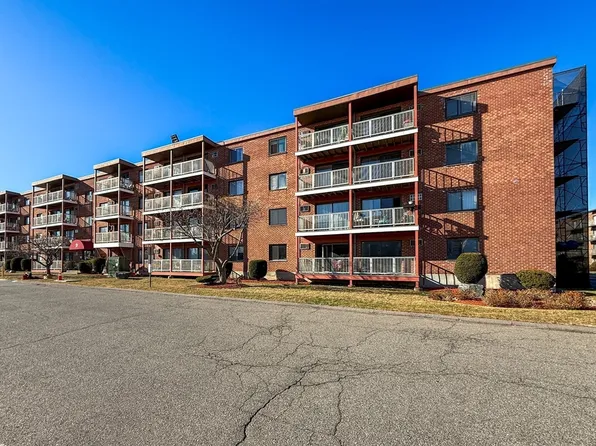 175 Ward St APT 40, Revere, MA 02151