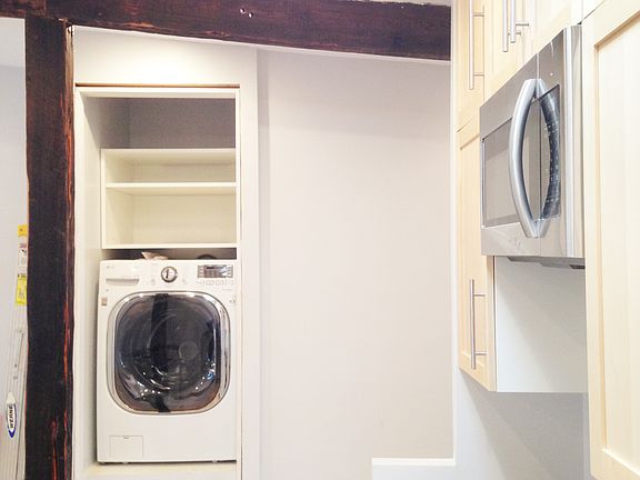 5th image of 180 Hall St #3
