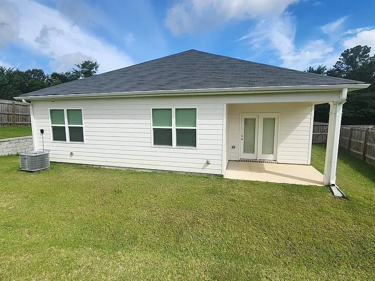 100 Alton Tucker Sr Blvd — Photo 24