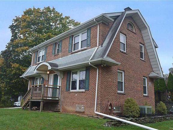 2nd image of 107 N Liberty Dr