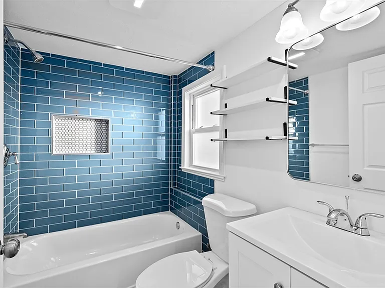 151 Hull St #1 — Photo 13