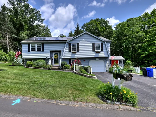 39 Brownstone Drive, Torrington, CT 06790
