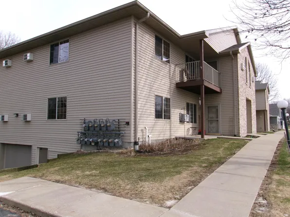 333 Starkweather Dr, Beaver Dam, WI 53916