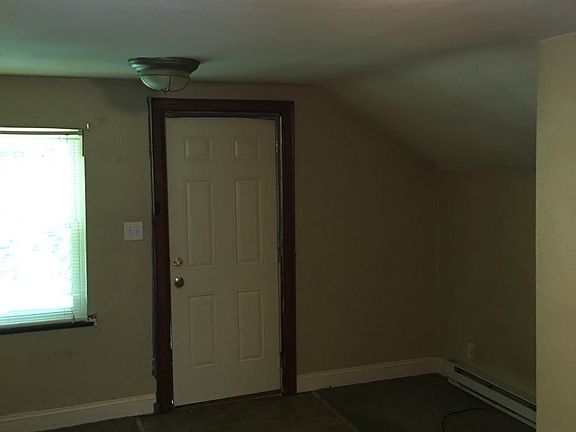 2nd image of 417 Allen Dr #B