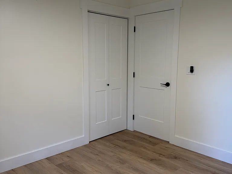 7338 Bonny Kate Dr — Photo 16