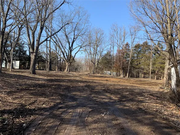 516 W Booneslick Rd, Warrenton, MO 63383